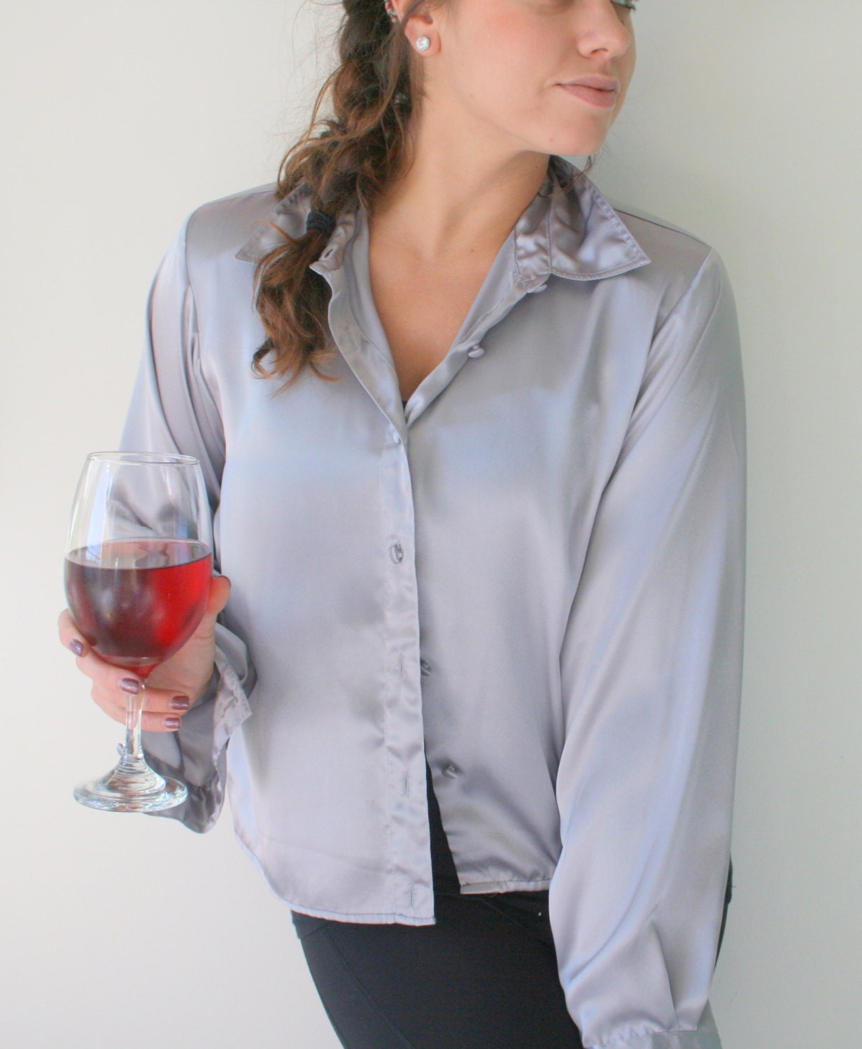 Vintage Seidige Silber Bluse Glam Mod Stil von retroandme