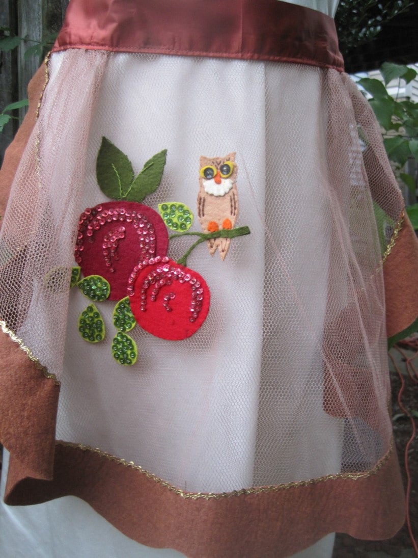 Vintage Braune Filz Und Pailletten Eulen Netz Schürze von retrothreads