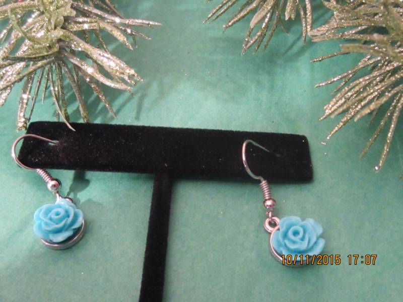 Blume, Rose Ohrringe, Baumeln, Silber, Hypoallergen, Harz Blume Blumenohrringe von revisionme