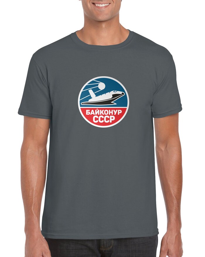 Baykonur Udssr | Weltraumprogramm Der Sowjetunion Sputnik Buran Sojus Wostok Interkosmos Russland Kasachstan Kosmodrom Retro T Shirt von revolteez