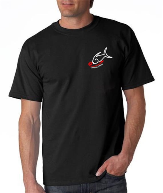 Ausverkauf Makau "O Pono Schwarz Kurzarm T-Shirt Ausverkauf Makau "O Pono Schwarz Kurzarm T-Shirt von rexmikala