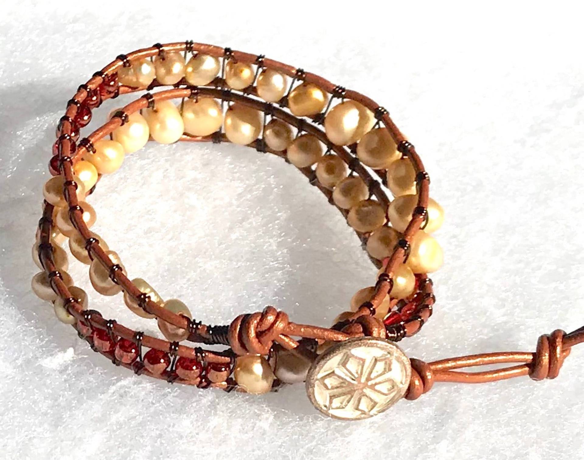 Doppel Wickeln Süßwasser Perle Edelstein Leder & Messing Draht Armband von ricats