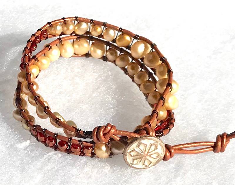 Doppel Wickeln Süßwasser Perle Edelstein Leder & Messing Draht Armband von ricats