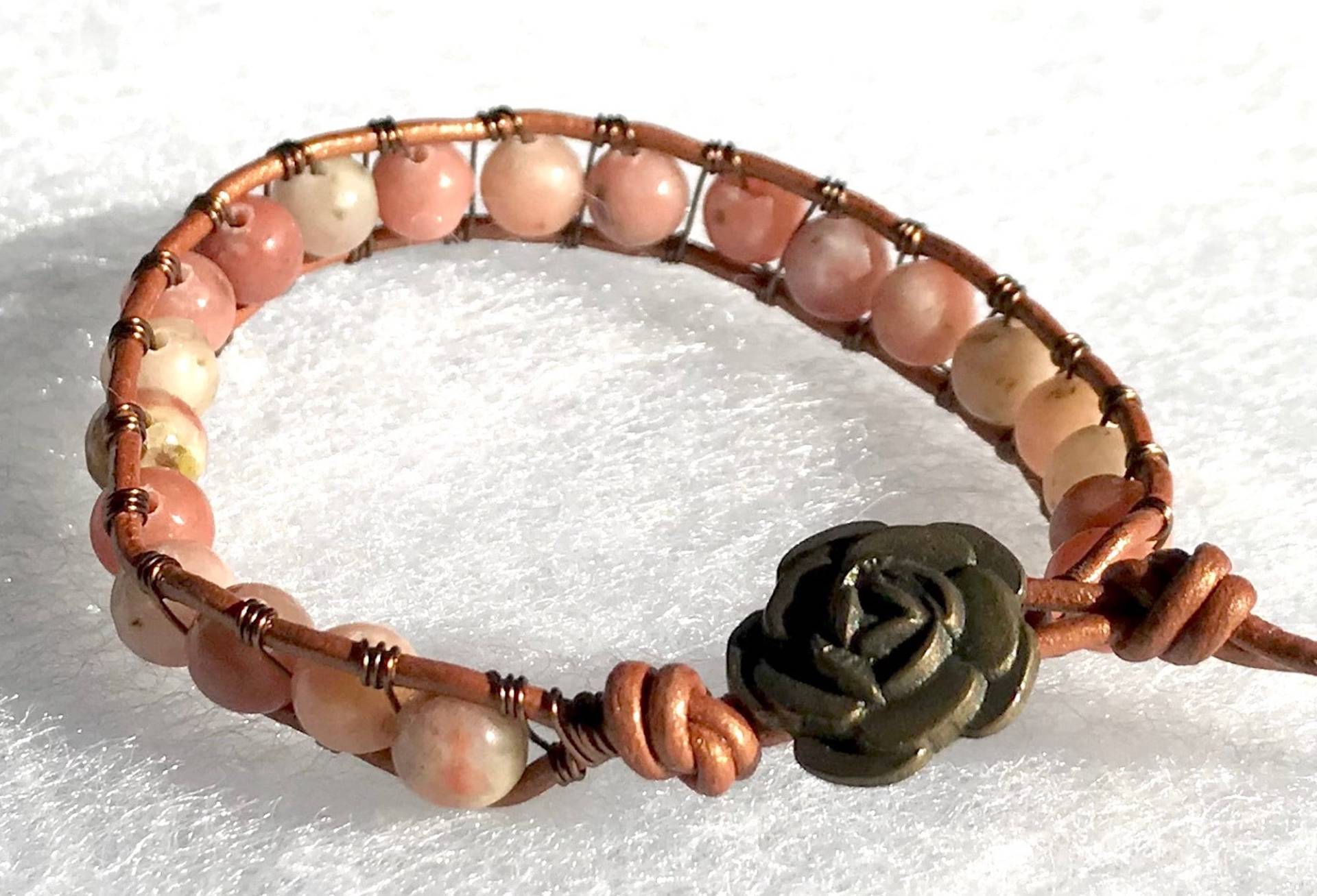 Hübsche Erdige Achat Edelstein Leder & Messing Draht Wickeln Armband von ricats