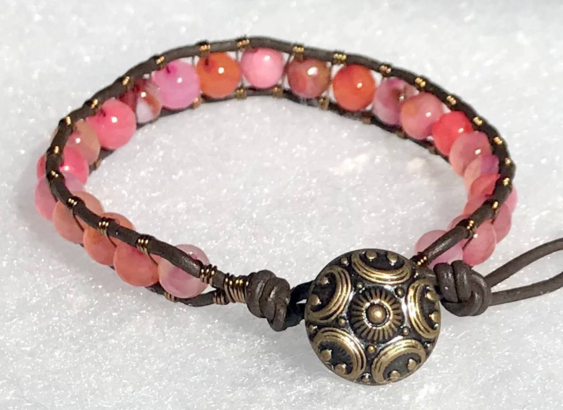 Hübsche Rote Rose Achat Edelstein Leder & Messing Draht Wickeln Armband von ricats
