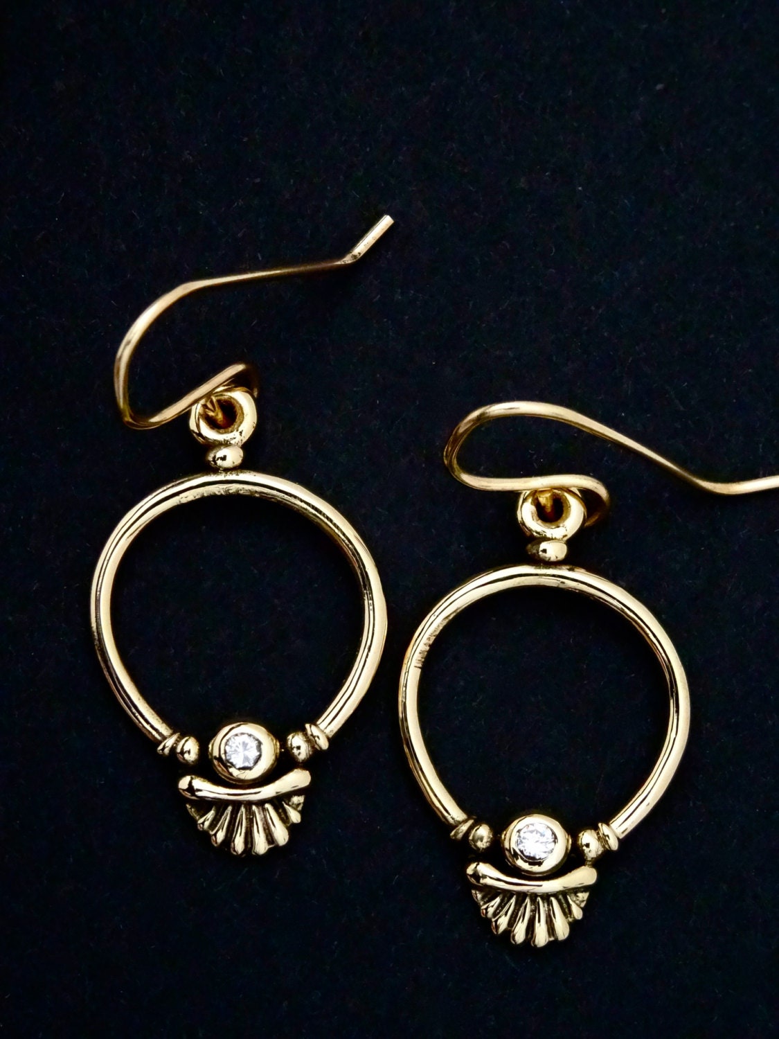 Diamanten Und Goldohrringe - Handarbeit 14 Kt Gold "Fan Auf Einem Kreis" Ohrringe Mit Zwei Von.5 Pt von rickmahonskigold