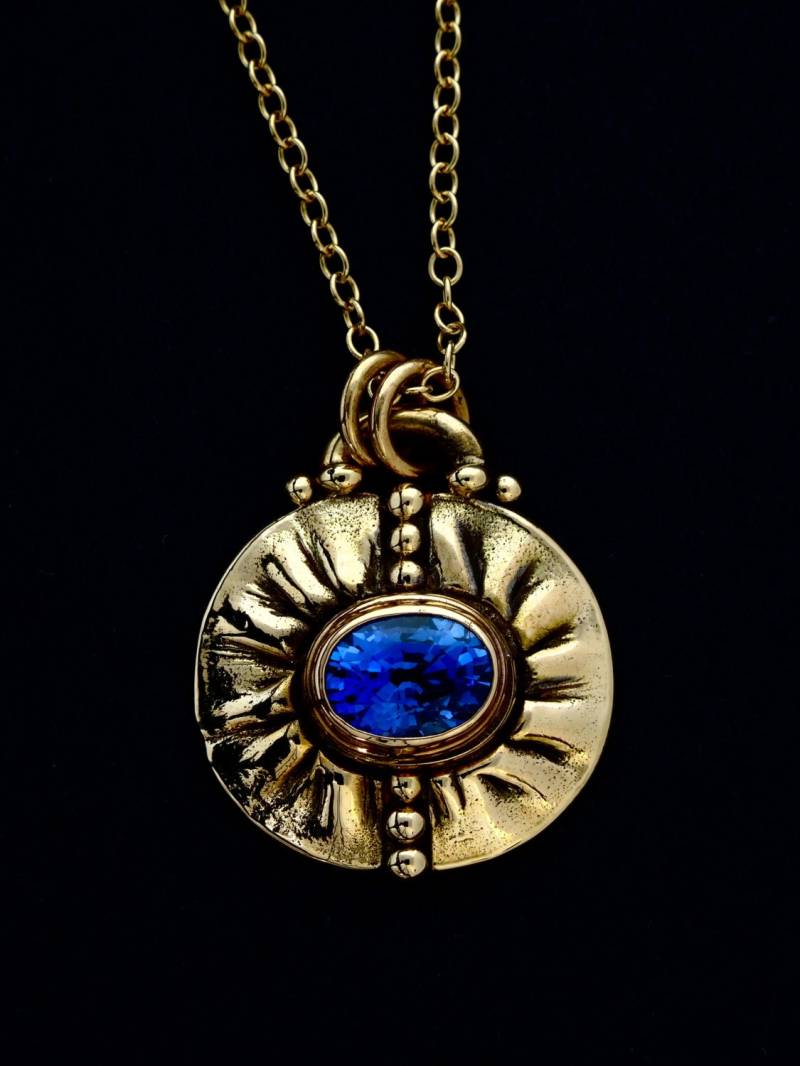 Gold Saphir Halskette - Handarbeit 14 Kt "strahlend" Mit 5x7mm Facettierten Ovalen Ceylon-Saphir von rickmahonskigold
