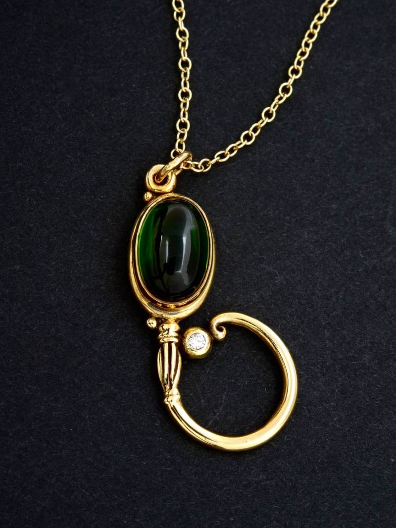 Grüner Turmalin Halskette - Handarbeit 14 Kt Gold "Rebe" Mit Einer 11x8mm Oval Grüner Cabochon Und.5 Pt von rickmahonskigold