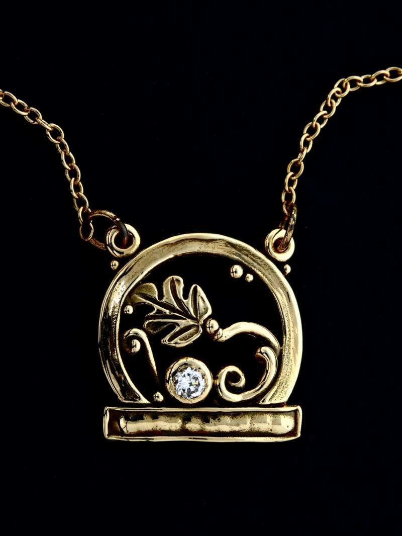 Handgefertigte 14 Kt Gold "Eiche Blatt Unter Der Bogen" Halskette.10 Pt Diamant Mit Angehängten 18" Kette von rickmahonskigold