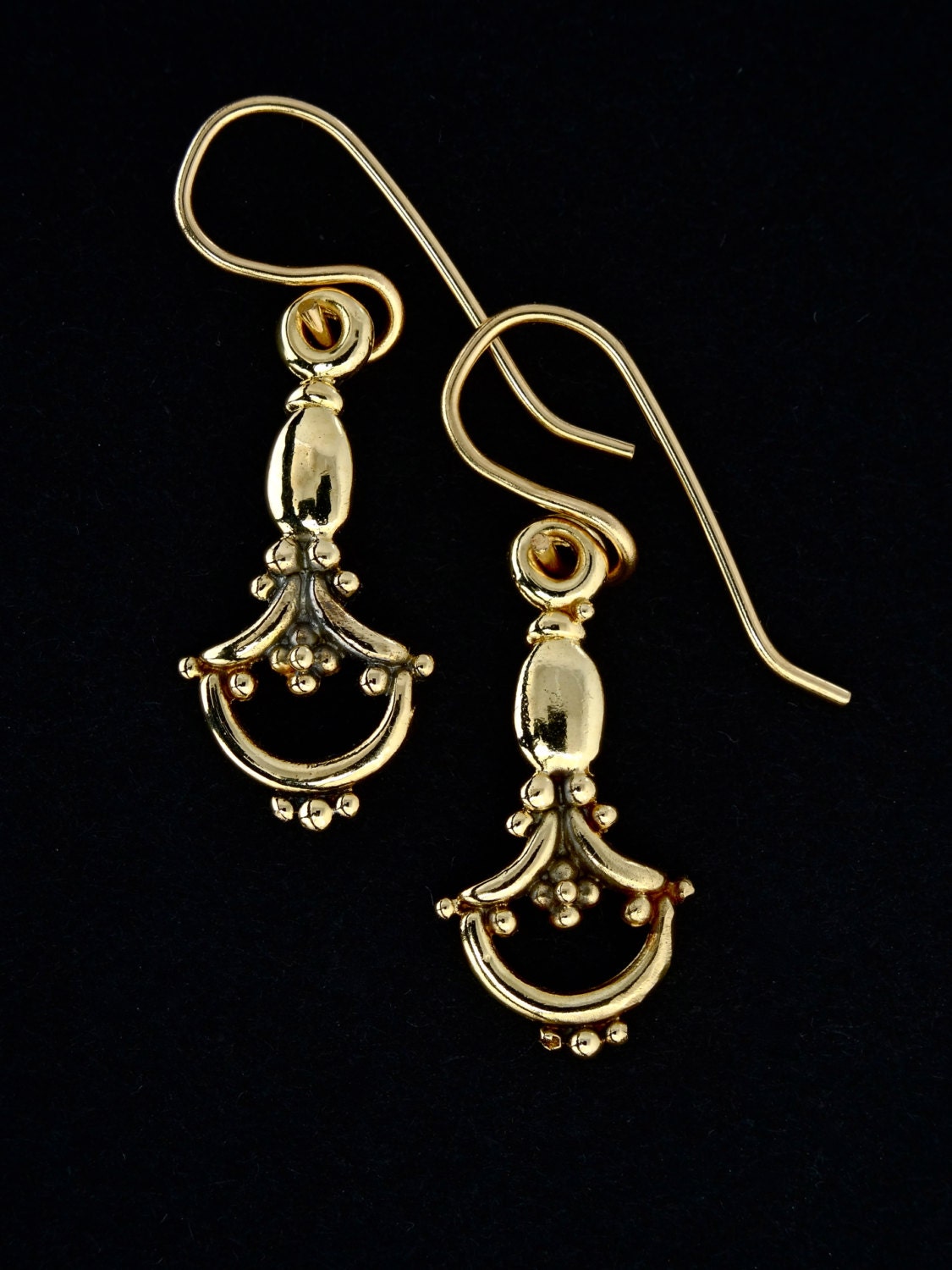 Handgefertigte 14 Kt Gold "Rock-A-Bye" Ohrringe Von Rick Mahonski, Goldschmied von rickmahonskigold