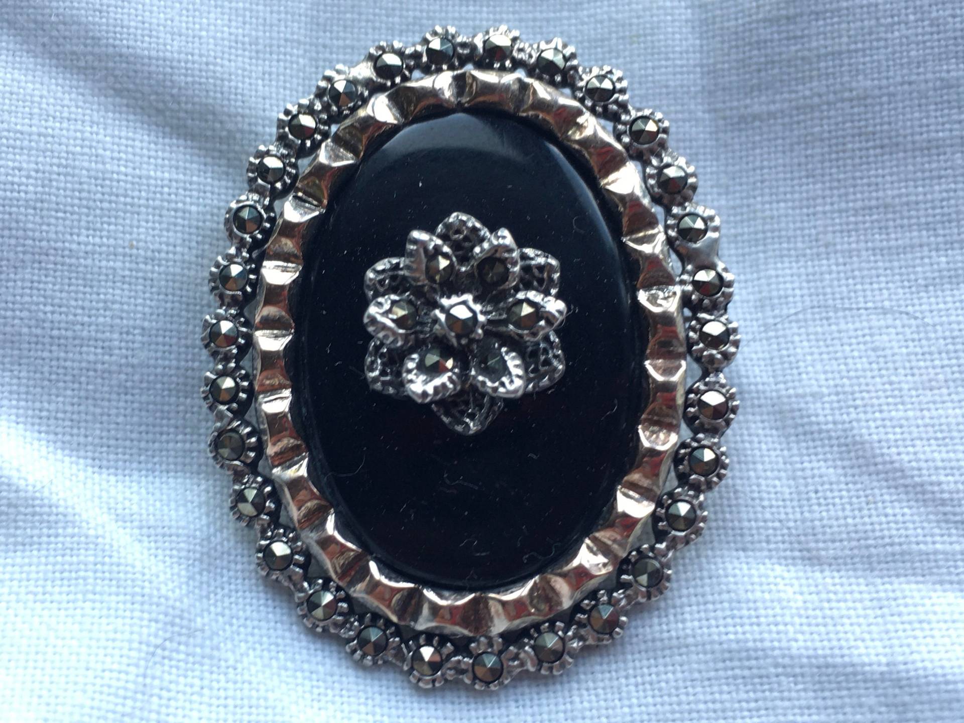 Vintage Onyx Silberbrosche Mit Markasiten Und Schaumgold - Jugendstil von riessaykel