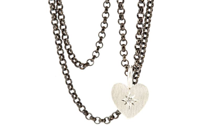 Kleines Silberherz Mit Diamant Und Kette von ringleinshop