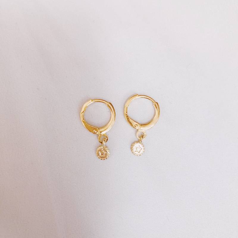 Ohrringe Stern/24 Karat Vergoldet Creolen Mit Anhänger Hängeohrringe Schmucktrends Western Schmuck Ohrringe Stern/24 Karat Vergoldet Creolen Mit Anhänger Hängeohrringe Schmucktrends Western Schmuck von riseAshine