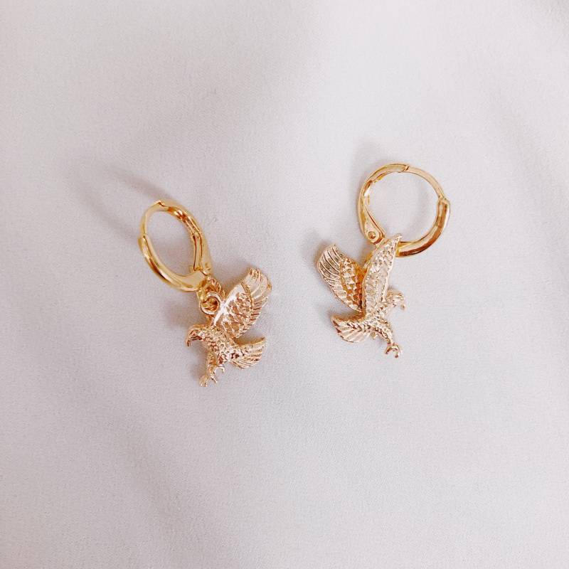 Vergoldet 24 Karat Creolen Mit Anhänger/Ohrring Adler Hängeohrringe Schmucktrends 2020 Vergoldet 24 Karat Creolen Mit Anhänger/Ohrring Adler Hängeohrringe Schmucktrends 2020 von riseAshine