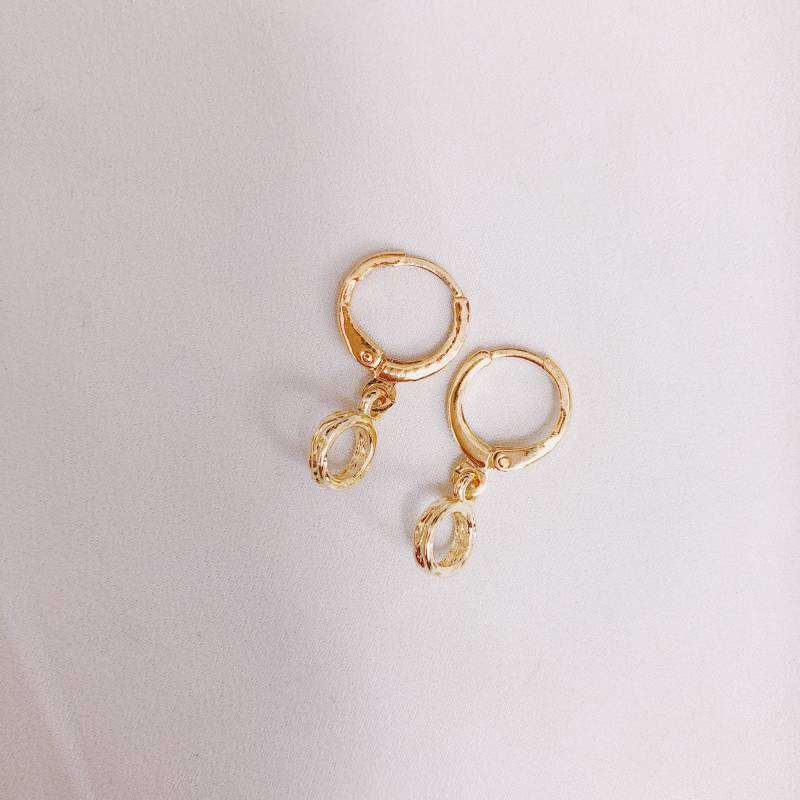 Vergoldet 24 Karat Creolen Mit Anhänger/Ohrring Kreis Hängeohrringe Trendschmuck Vergoldet 24 Karat Creolen Mit Anhänger/Ohrring Kreis Hängeohrringe Trendschmuck von riseAshine