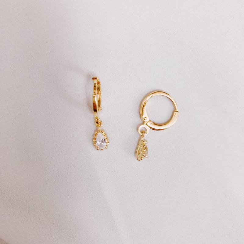 Vergoldet 24 Karat Creolen Mit Anhänger/Ohrring Tropfen Stein Hängeohrringe Vergoldet 24 Karat Creolen Mit Anhänger/Ohrring Tropfen Stein Hängeohrringe von riseAshine