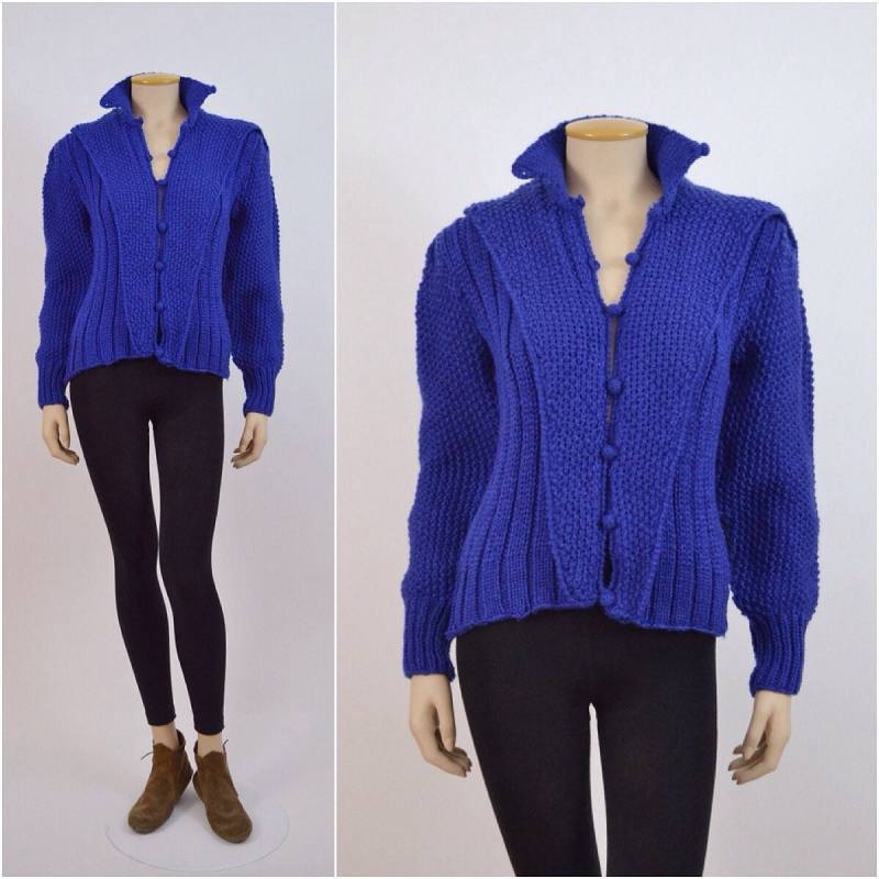 Cardigan Pullover 80Er Jahre Vintage Grobstrick Strickpullover Boho Hipster Handgestrickt Königsblau Taillierter - Größe Small Cardigan Pullover 80Er Jahre Vintage Grobstrick Strickpullover Boho Hipster Handgestrickt Königsblau Taillierter - Größe Small von riseintothesun