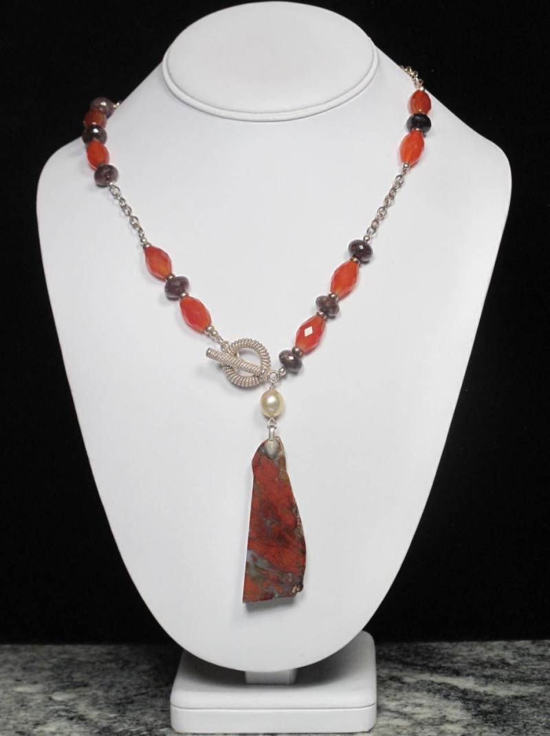 Jaspis Anhänger Halskette Mit Karneol Perlen Und Vorderen Sterling Silber Toggle Verschluss von ritterross1