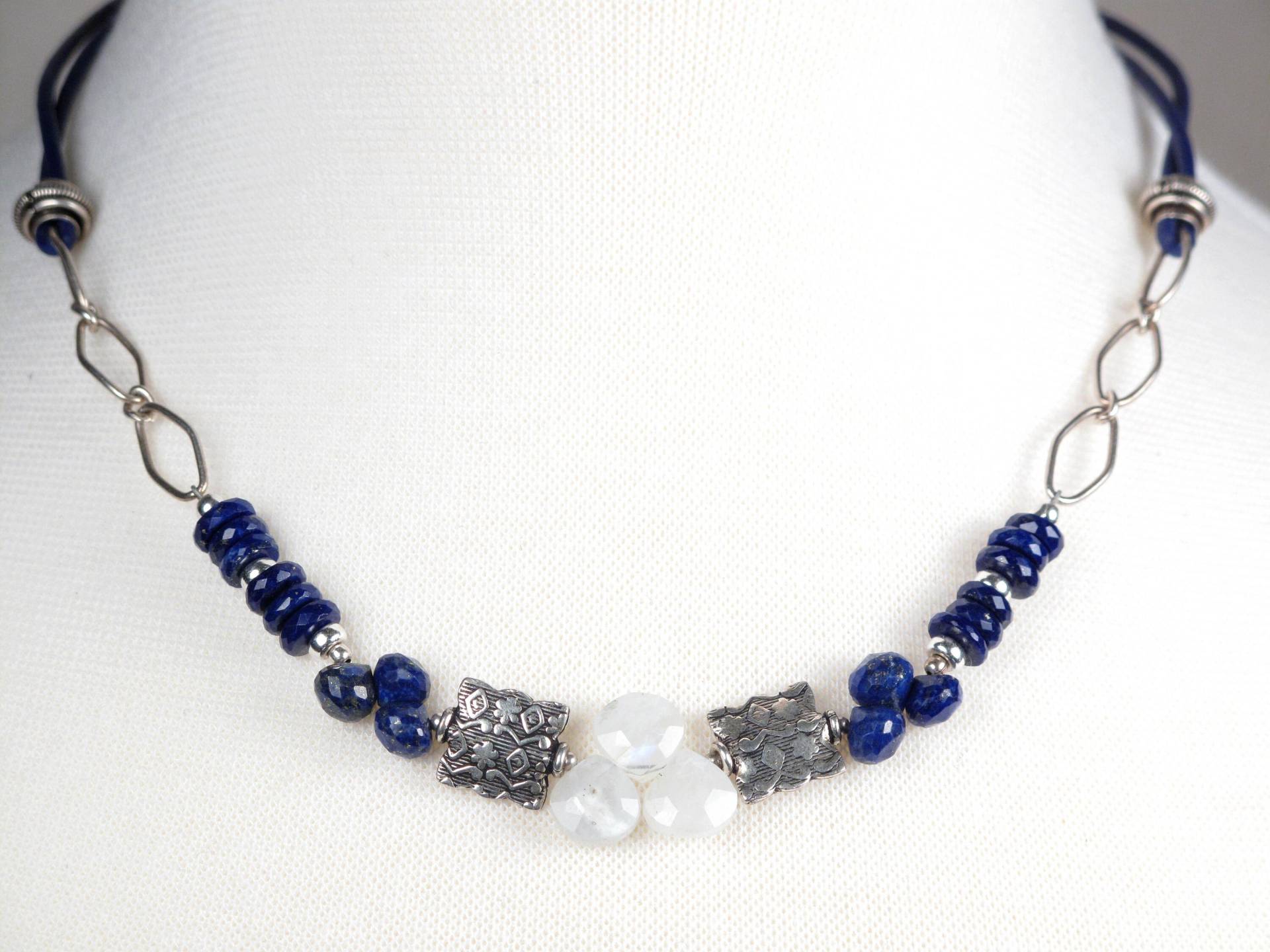 Lapislazuli, Mondstein, Sterling Silber Und Leder Lapislazuli, Mondstein, Sterling Silber Und Leder von ritterross1