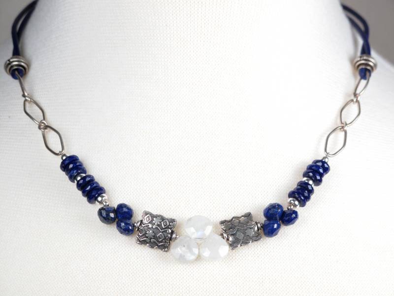 Lapislazuli, Mondstein, Sterling Silber Und Leder Lapislazuli, Mondstein, Sterling Silber Und Leder von ritterross1