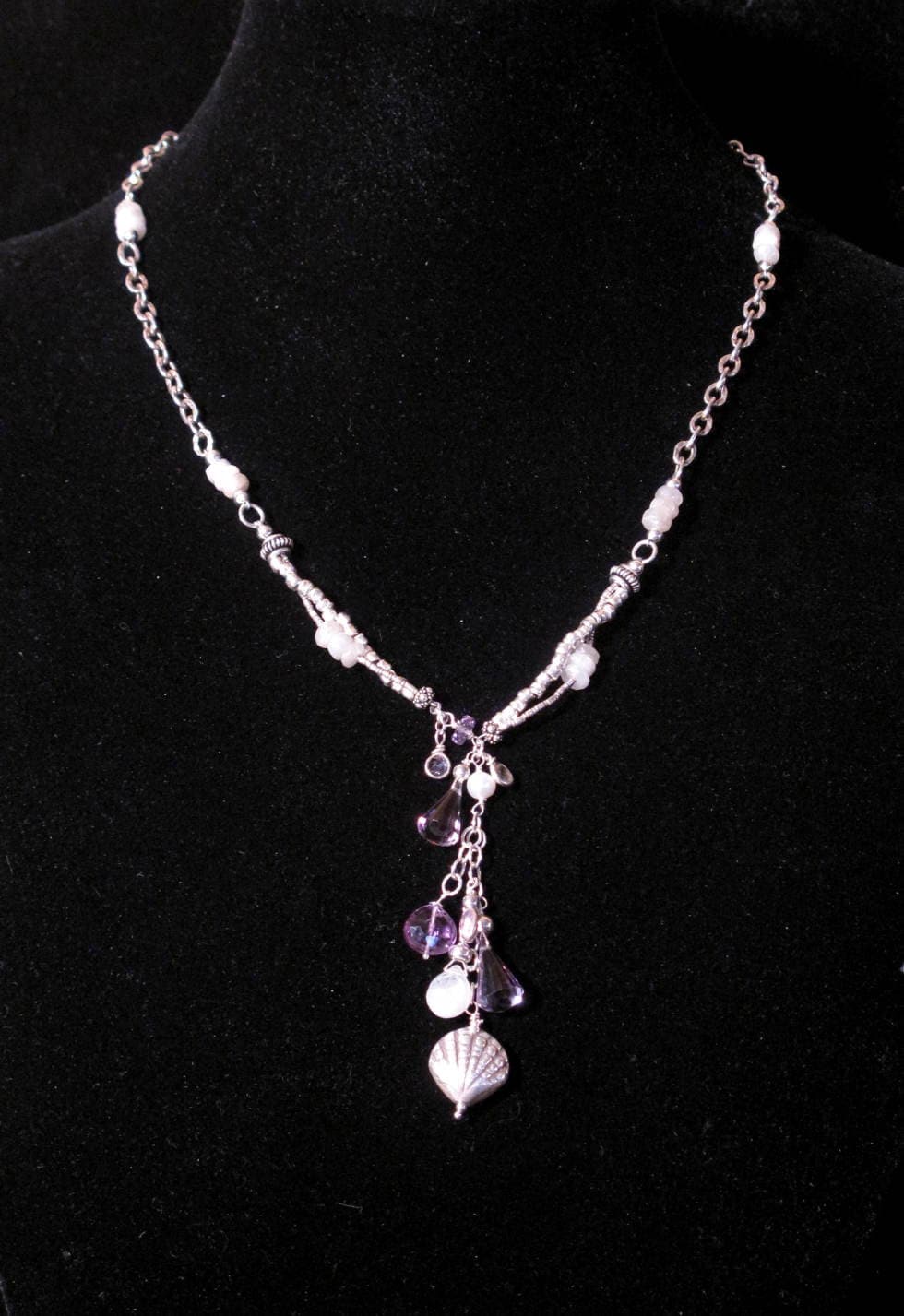 sterling Silber Halskette Mit Weißen Saphir Rondelle, Perlen, Amethyst Und Charme sterling Silber Halskette Mit Weißen Saphir Rondelle, Perlen, Amethyst Und Charme von ritterross1
