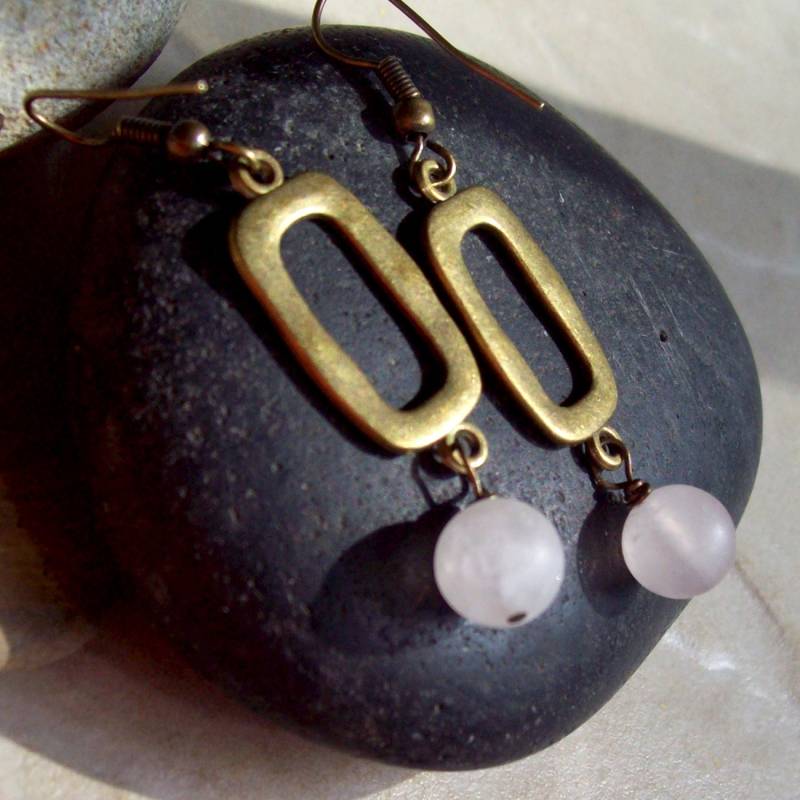 Rosenquarz Ohrringe Luna - Antik Messing Oval Link -Schmuck Perlenarbeit Baumeln von riverpebble