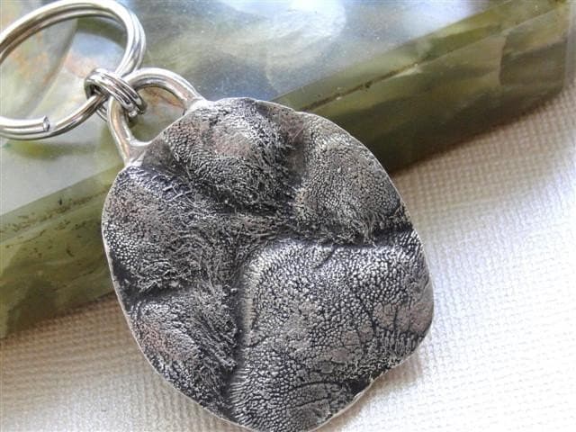 Hundepfote Schlüsselanhänger Keychain Mit Namen Personalisiert Nur Kleine Pfote von rockmyworldinc