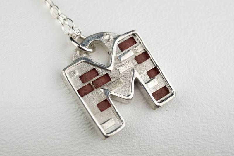 Personalisiertes Anschreiben Halskette Alphabet M Industriellen Steampunk Ziegel Beton Anhänger von rockmyworldinc