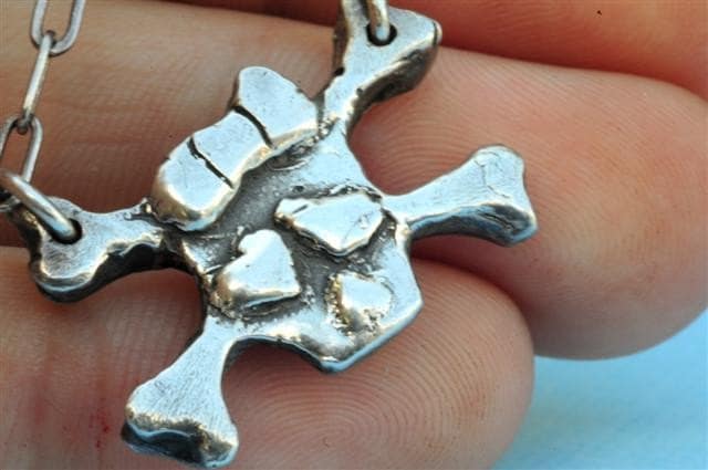 Totenkopf Halskette in Sterling Silber Halloween von rockmyworldinc