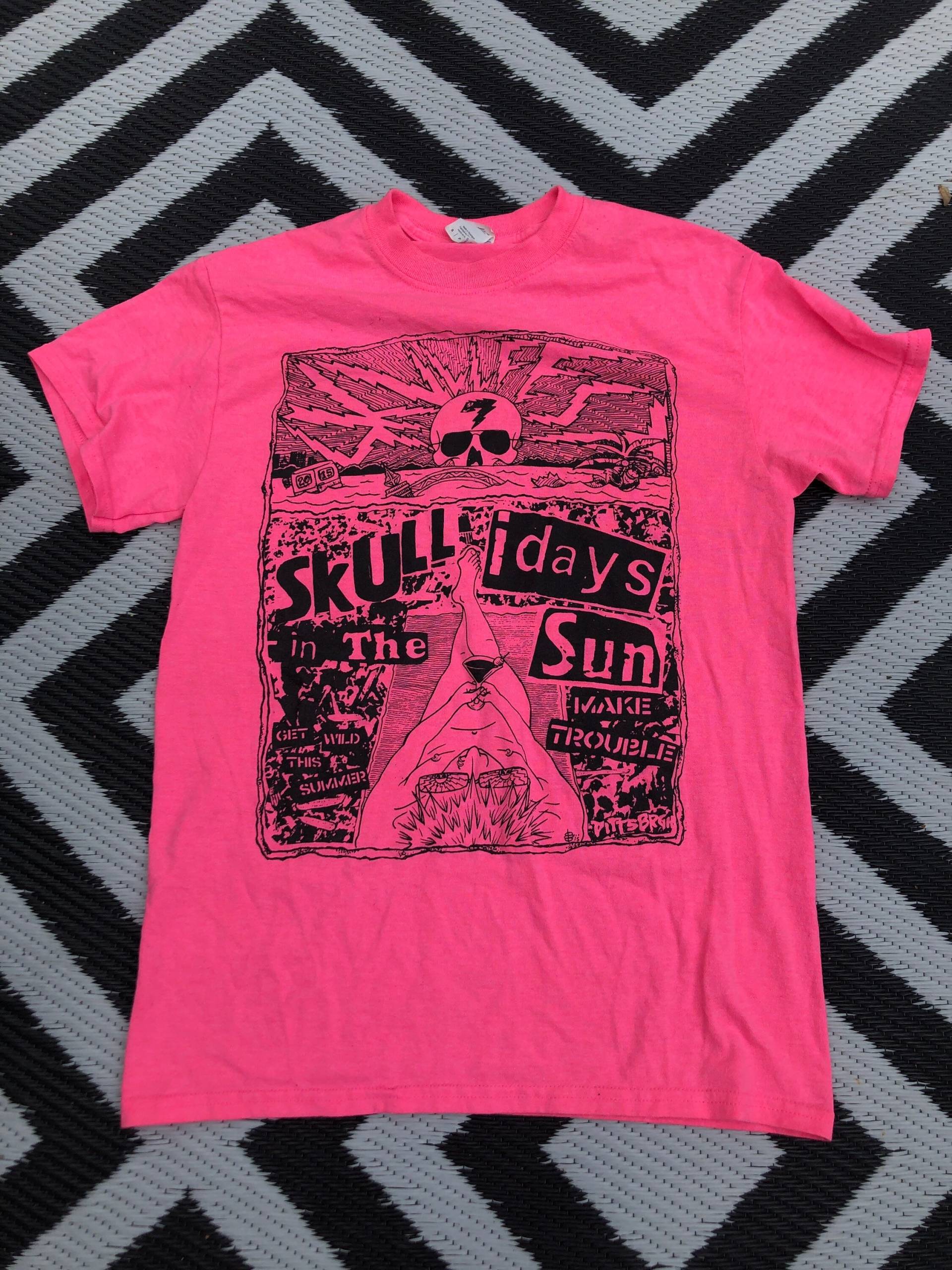 Skullfest Skullidays in The Sun Pink T-Shirt Größe Klein 2015 von rockoutrement