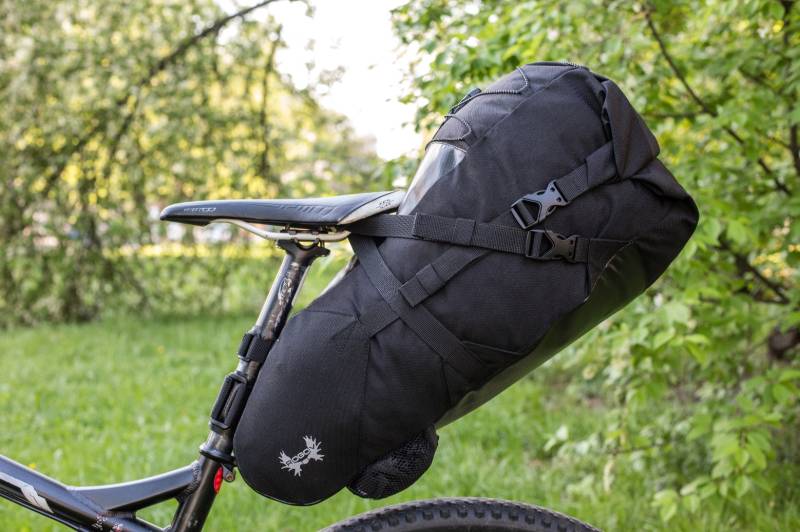 Wasserdichte Fahrrad-Satteltasche 26L Bikepacking-Reisetasche, Rucksack Wasserdichte Fahrrad-Satteltasche 26L Bikepacking-Reisetasche, Rucksack von rogovbags