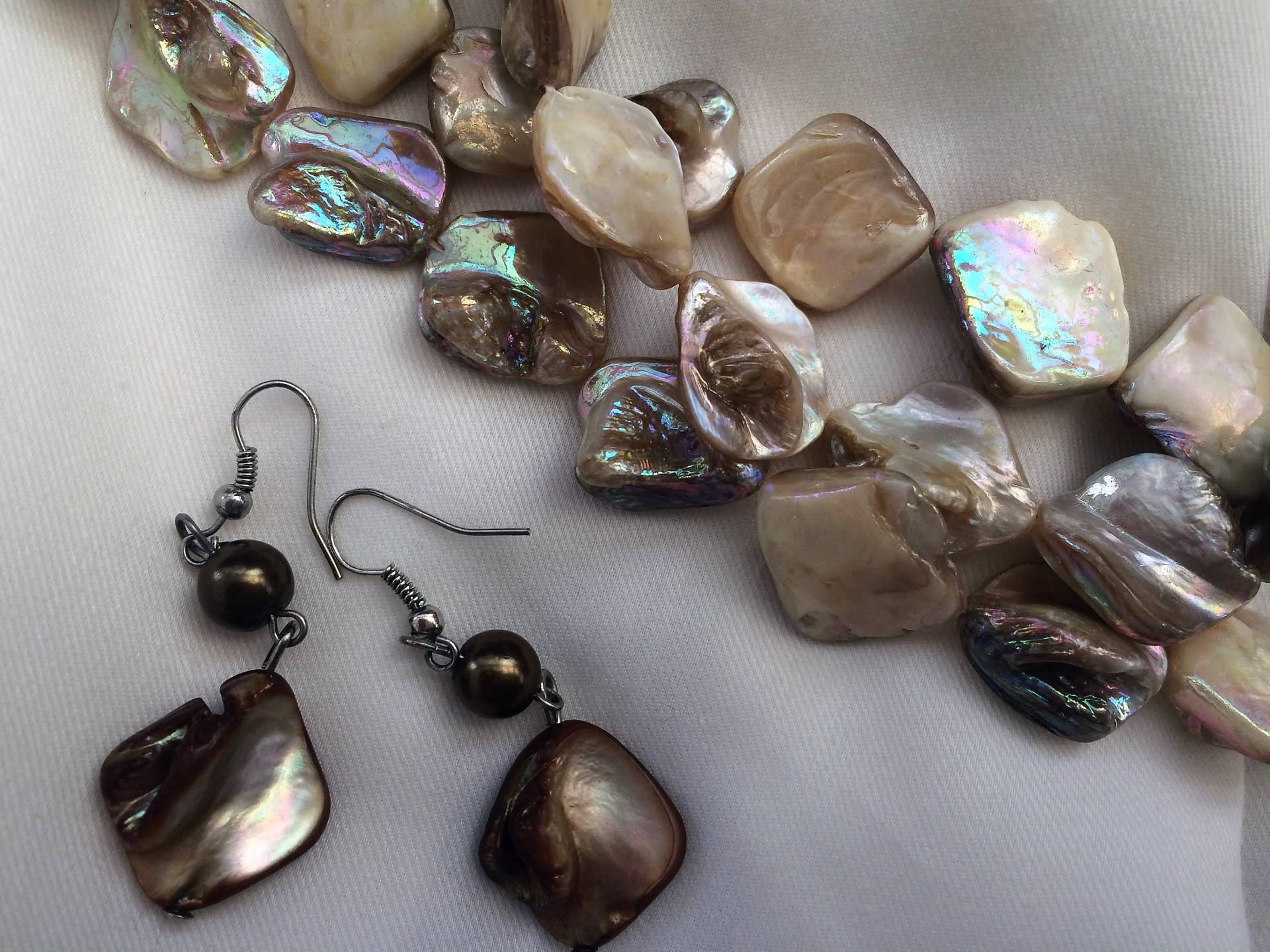 Perlmutt Stein Halskette Und Ohrringe. Vintage Modeschmuck Je0008 von romantiquesvintage