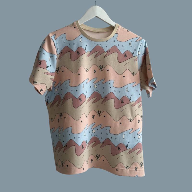 Bio T-Shirt Mit Muster Für Frauen/Größe M Weich Und Bequem Handmade in Germany von rootsandclouds