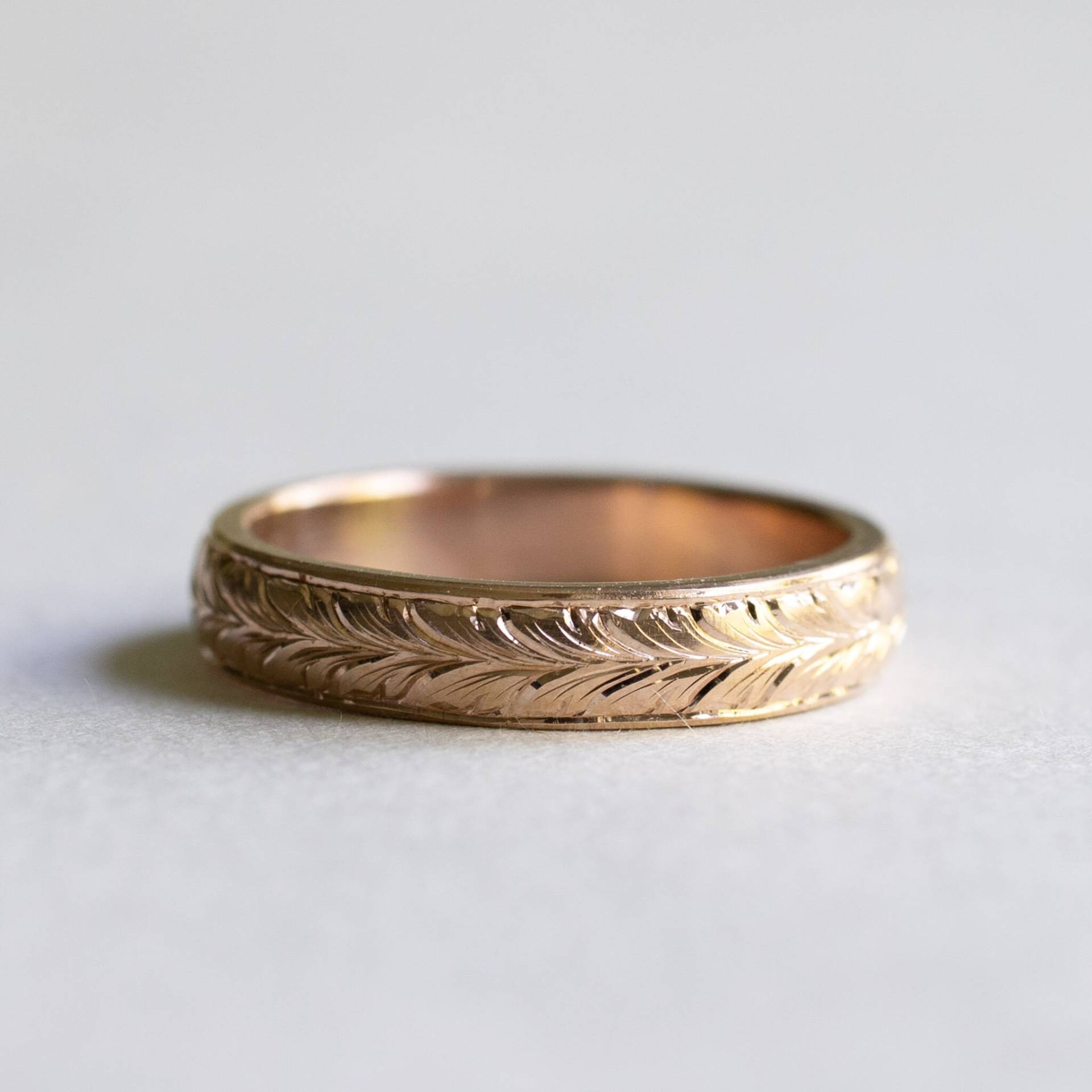 14K Rose Gold Band, Handgravur Ring, Blatt Hochzeitsring, 4mm Band von roseandchoc