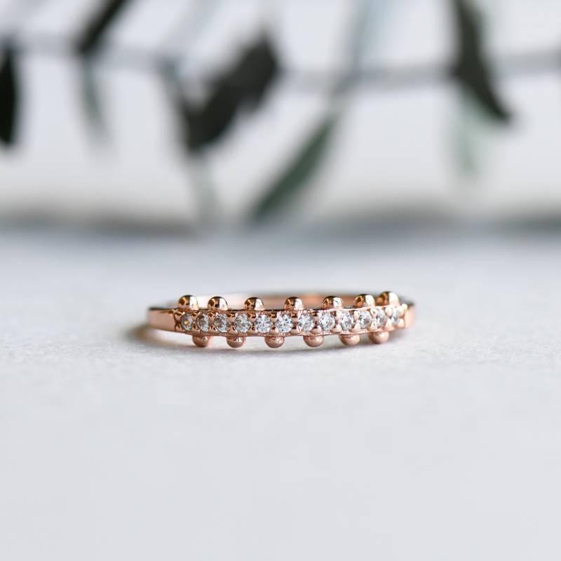 Rose Gold Vermeil Halben Eternity Ring, Verlobungsring, Jubiläum Geschenk, Stacker Und Choc Ring T3 von roseandchoc