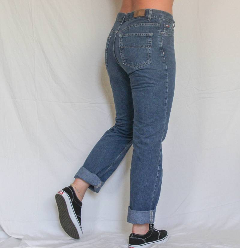 Tommy Hilfiger Vintage Taillenhohen Trendy "Mom Jeans' Tommy Hilfiger Vintage Taillenhohen Trendy "Mom Jeans' von rosethreadss
