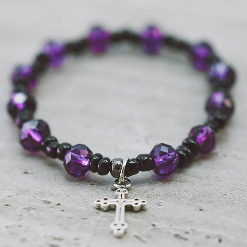 Ori Kristall Mehrfarbig 8 Mm Von Hand Gefertigt Christian, Rosenkranz & Kein Kreuz Armbänder von rosiesbracelets