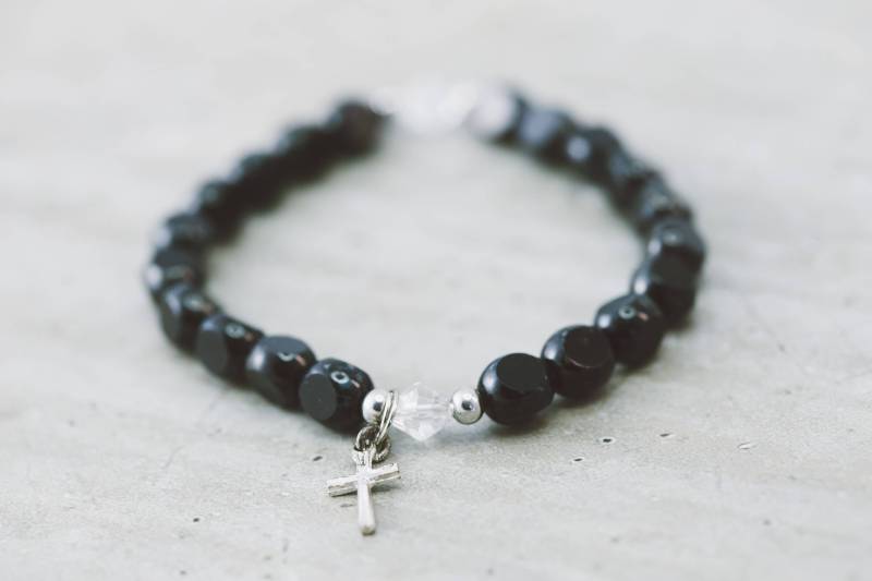 Schwarz Facettiert Rondelle Kristall 8 Mm, Handgefertigte Christian, Rosenkranz & Kein Kreuz Armbänder Schwarz Facettiert Rondelle Kristall 8 Mm, Handgefertigte Christian, Rosenkranz & Kein Kreuz Armbänder von rosiesbracelets