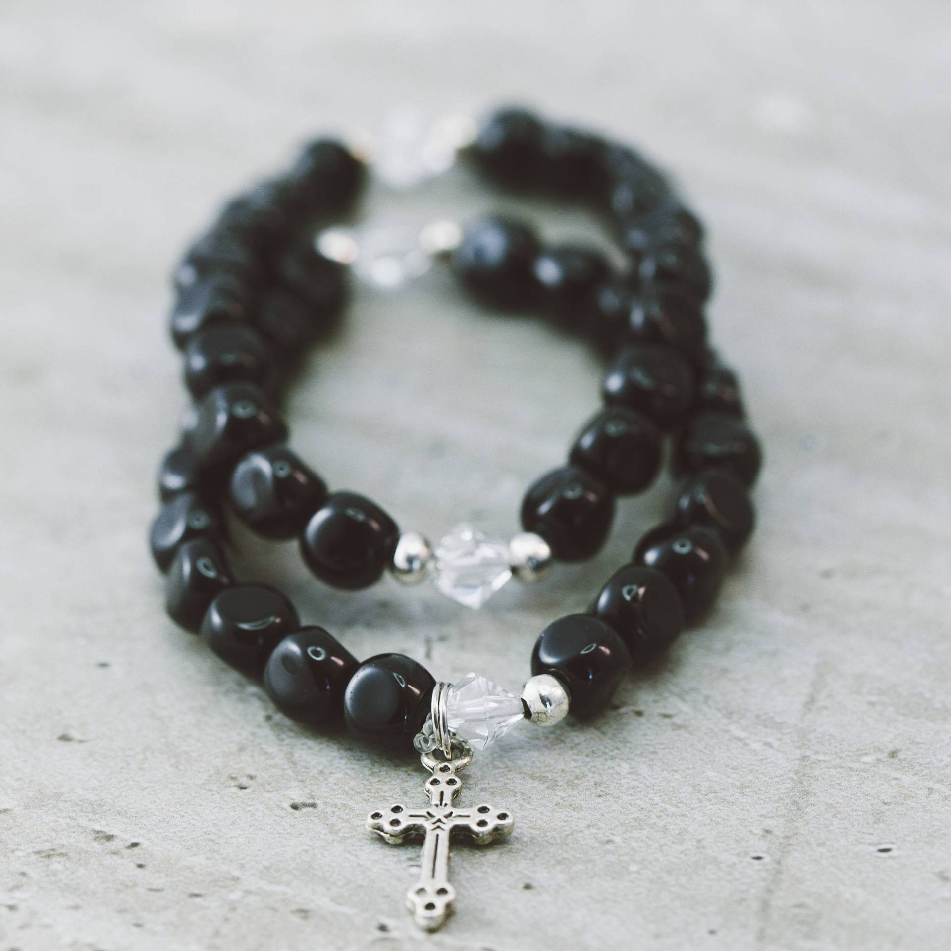 Schwarzer Facettierter Rondelle-Kristall 8 Mm, Handgefertigte Christliche Armbänder, Rosenkranz-Armbänder Oder Armbänder Ohne Kreuz Schwarzer Facettierter Rondelle-Kristall 8 Mm, Handgefertigte Christliche Armbänder, Rosenkranz-Armbänder Oder Armbänder Ohne Kreuz von rosiesbracelets