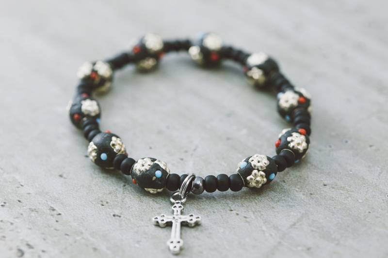 Vintage Handbemalte Keramik 8 Mm, Handgefertigt Christian, Rosenkranz & Keine Kreuz Armbänder Vintage Handbemalte Keramik 8 Mm, Handgefertigt Christian, Rosenkranz & Keine Kreuz Armbänder von rosiesbracelets