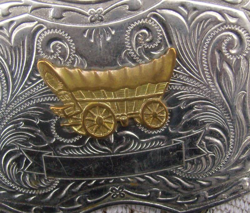 Vintage Nickel Silber Planwagen Gürtelschnalle Geprägtes Design von rosiesvintageshop