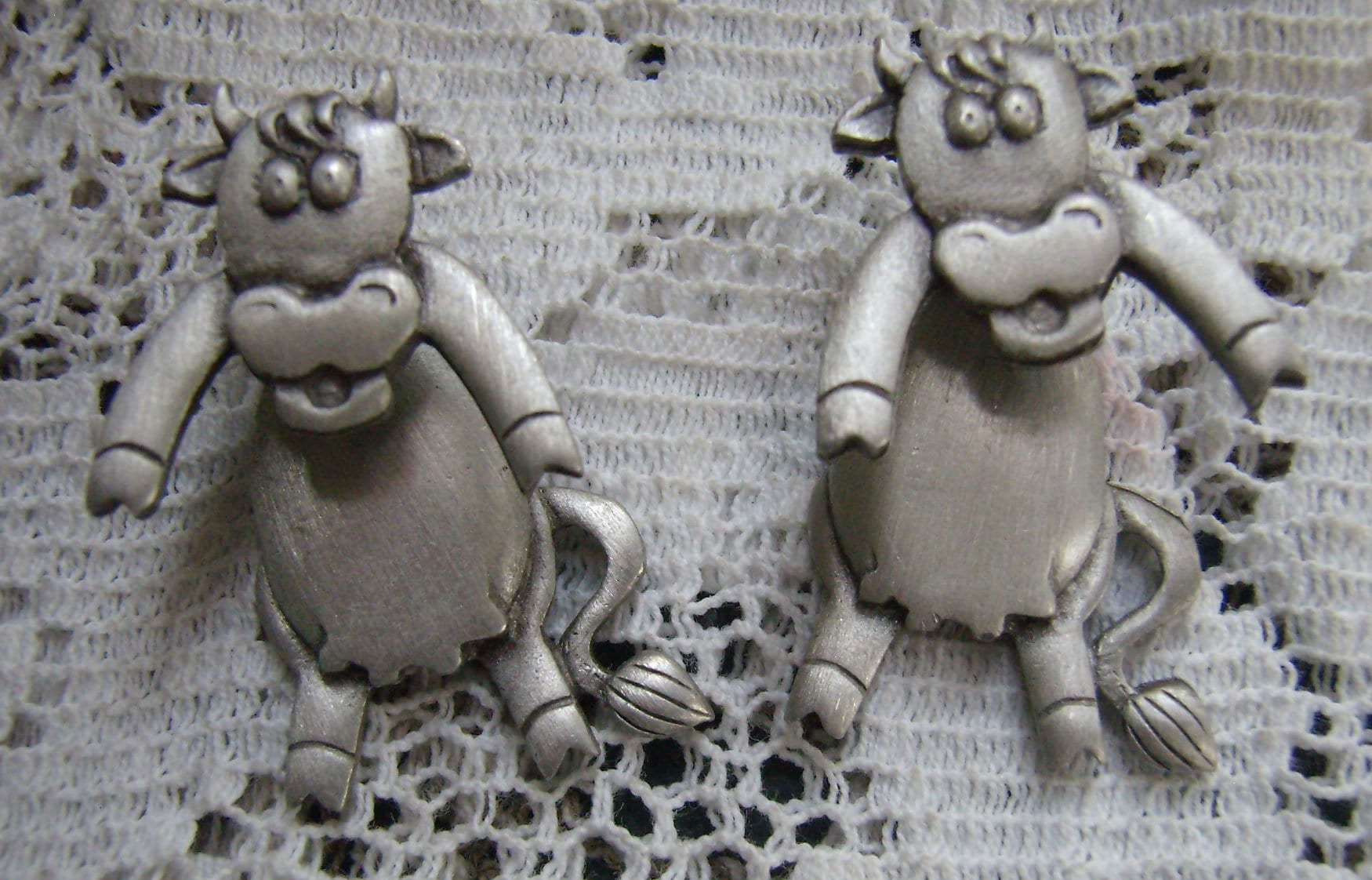 Vintage Jj Zinn Kuh Ohrringe Gelenkköpfe, Entzückender Schmuck von rosiesvintageshop