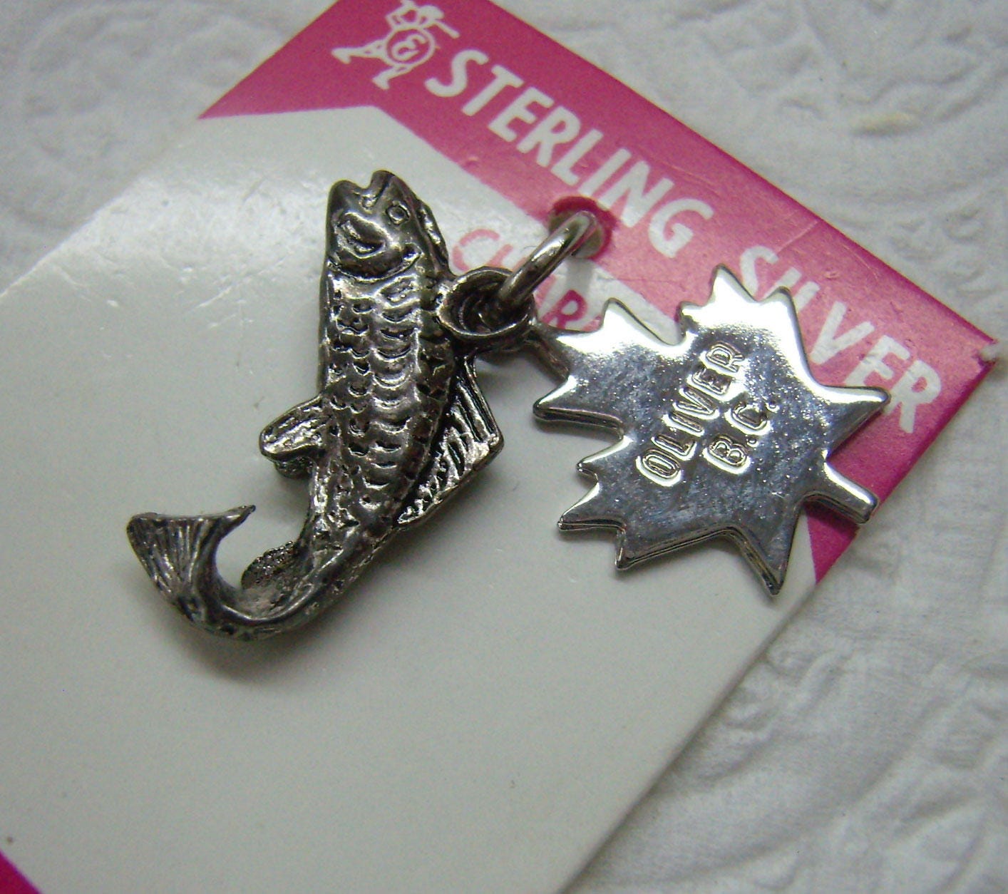 Vintage Sterling Silber 3D Forelle Anhänger Oliver B.c. Andenken Vintage Sterling Silber 3D Forelle Anhänger Oliver B.c. Andenken von rosiesvintageshop