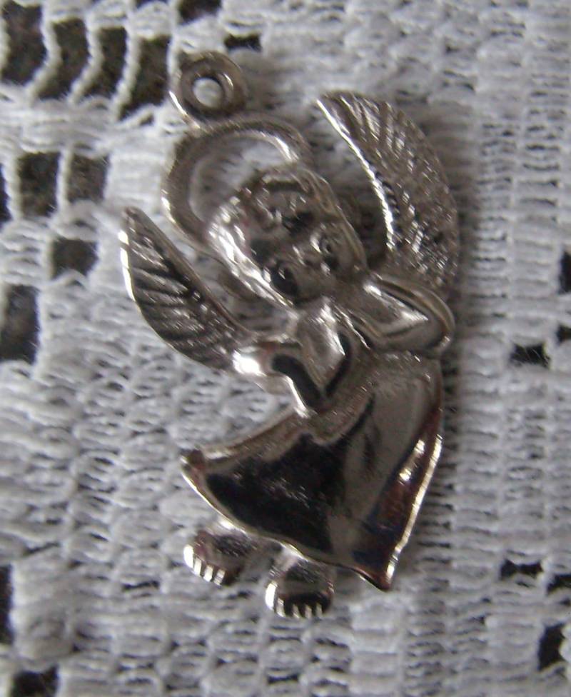 Vintage Sterling Silber Betender Engel Charm - Weihnachtscharme Vintage Sterling Silber Betender Engel Charm - Weihnachtscharme von rosiesvintageshop