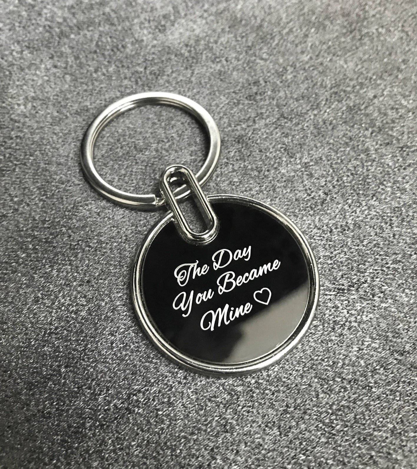 Gravierte Schlüsselanhänger - Personalisierte Geschenk Für Ihn Runde Männer Frauen Gravierte Schlüsselanhänger - Personalisierte Geschenk Für Ihn Runde Männer Frauen von royalengrave