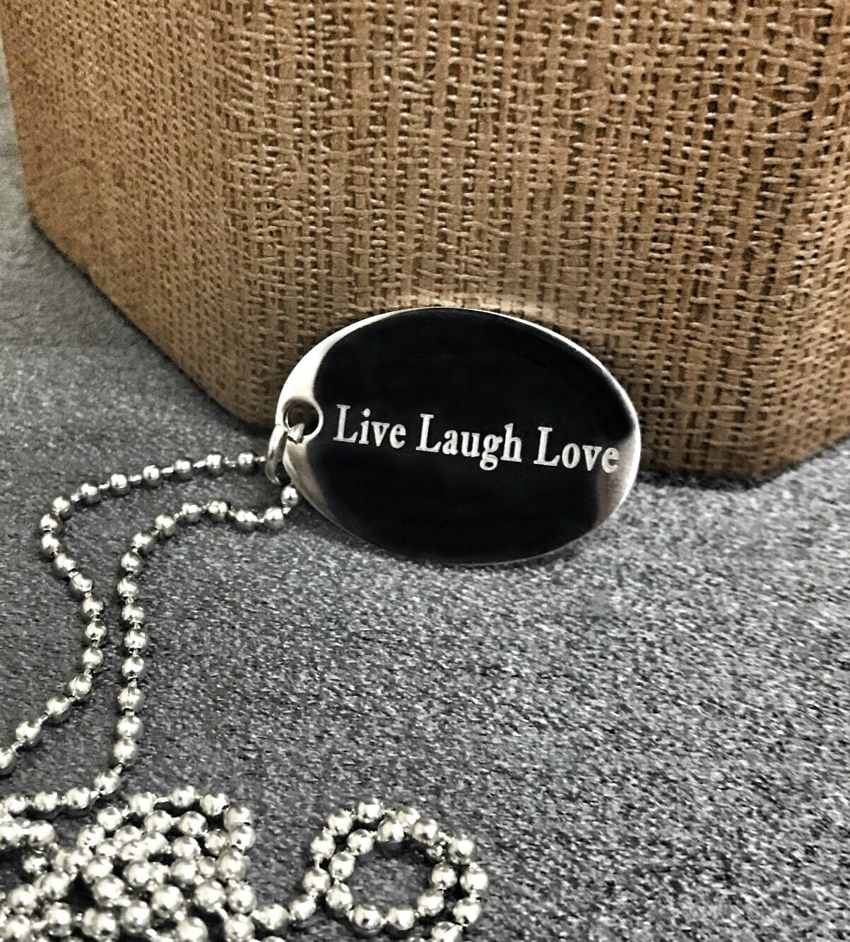 Personalisierte Ovale Geformte Metall Schlüsselanhänger, Monogrammierte Trauzeugen Geschenk, Brautjungfer, Vatertag, Halskette Männer Geschenk Personalisierte Ovale Geformte Metall Schlüsselanhänger, Monogrammierte Trauzeugen Geschenk, Brautjungfer, Vatertag, Halskette Männer Geschenk von royalengrave