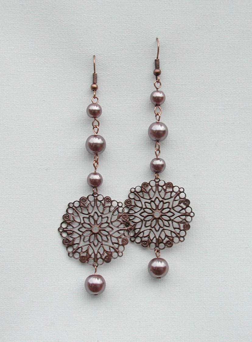 Hängeohrringe, Kupfer Perlen Kette Mit Floret Medaillon Tropfen, Modeschmuck, Lange Tropfen Ohrringe, Boho Ohrringe von rrdesigns561