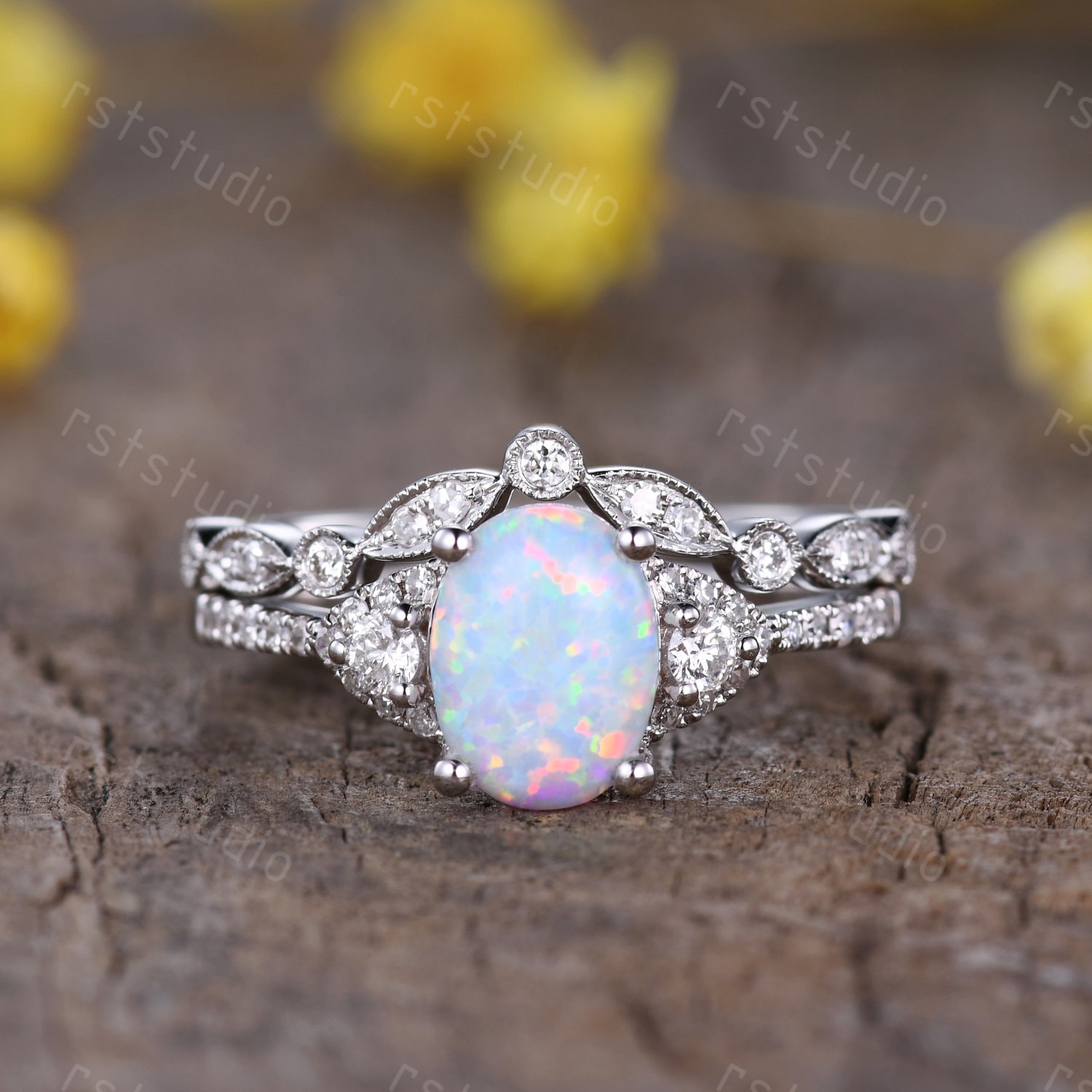 Ovaler Opalschliffring, Opal-Verlobungsring 14K Weißgold Diamantband, Vintage-Ehering Set Opalschmuck Jahrestag Versprechen Brautring von rststudio