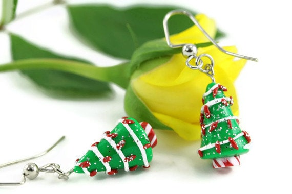 Weihnachtsbaum Ohrringe - Urlaub Miniatur Schrullig Folk Wunderlich Lehrer Wertschätzung Gastgeberin Natur Neuheit Nostalgisch Winter Festgeschenk Weihnachtsbaum Ohrringe - Urlaub Miniatur Schrullig Folk Wunderlich Lehrer Wertschätzung Gastgeberin Natur Neuheit Nostalgisch Winter Festgeschenk von rubipotamus