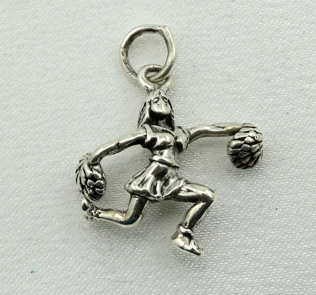 Cheerleader Vintage Sterling Charme Kostenloser Versand #chee-cm17 Cheerleader Vintage Sterling Charme Kostenloser Versand #chee-cm17 von rubysvintagejewelry